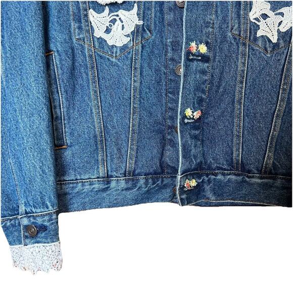 Y2K Levi’s Signature Denim Jacket Ribbon Floral Embroidery Details Coquette M - Picture 4 of 6